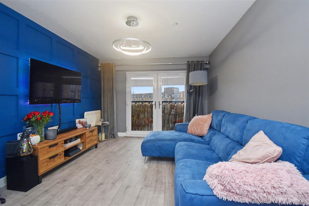 Additional image 6 of 2 bed flat for saleNn18, Bembridge House, Station Road, Corby NN17