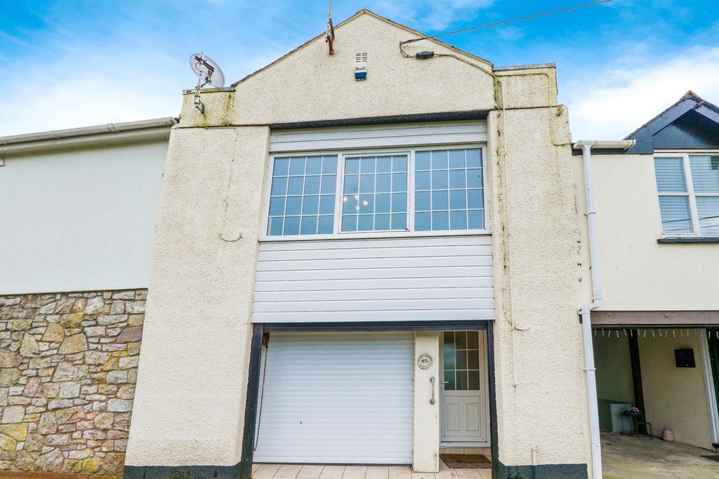 2 bed cottage for saleHigh Street, Cowbridge CF71