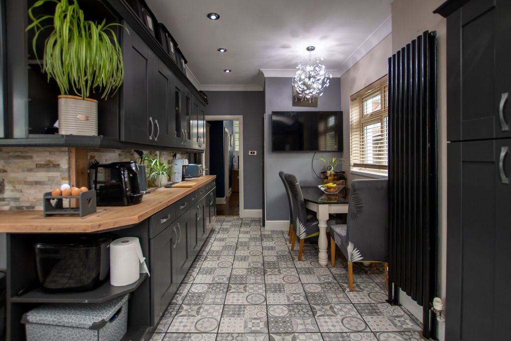 Additional image 11 of 3 bed semi-detached house for salePrinces Road, Cleethorpes DN35