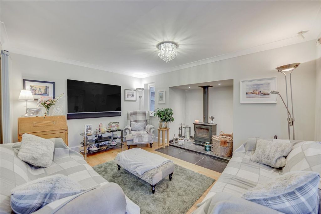 Additional image 9 of 7 bed detached house for saleBradbury Gardens, Congleton CW12
