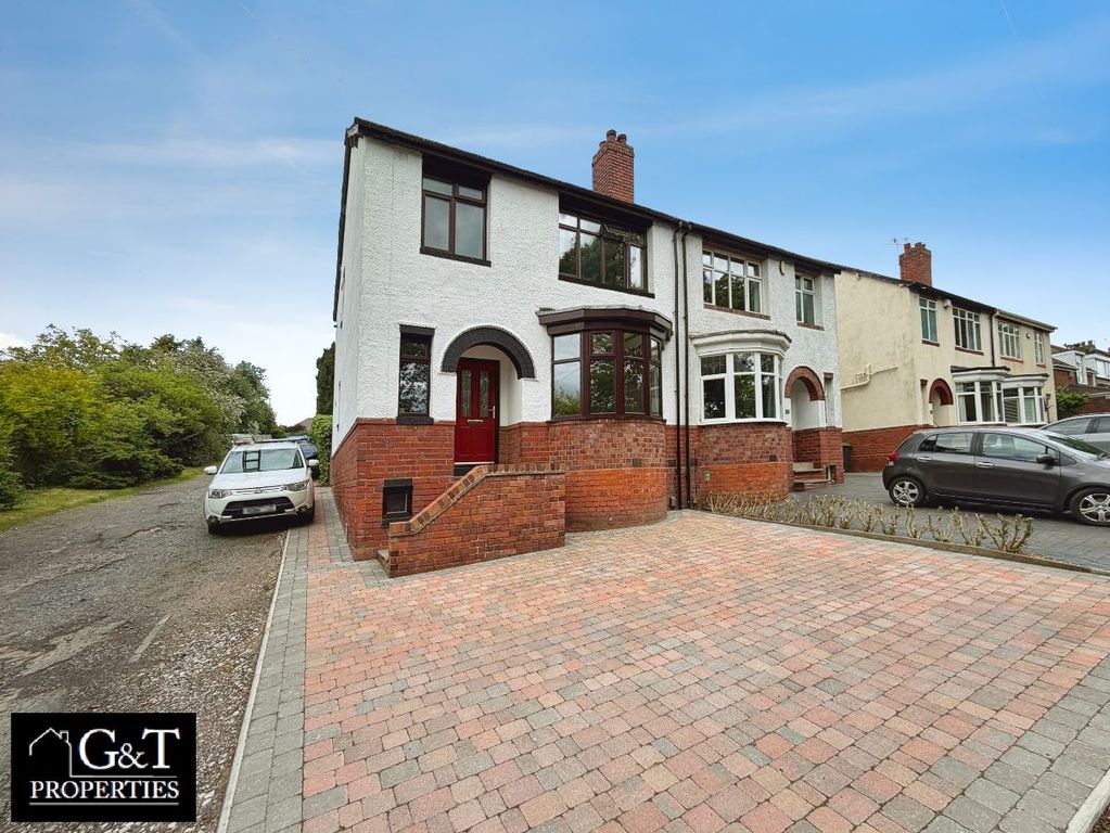 3 bed semi-detached house for saleBarrs Road, Cradley Heath B64