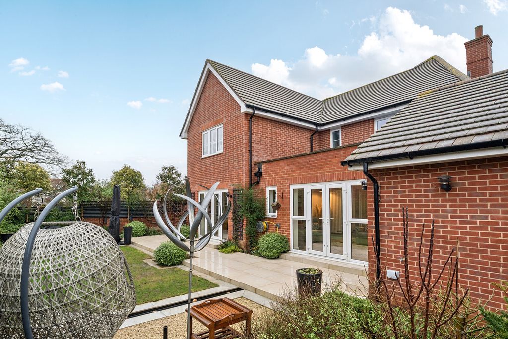 Additional image 11 of 4 bed detached house for saleLonghurst Avenue, Cranleigh GU6