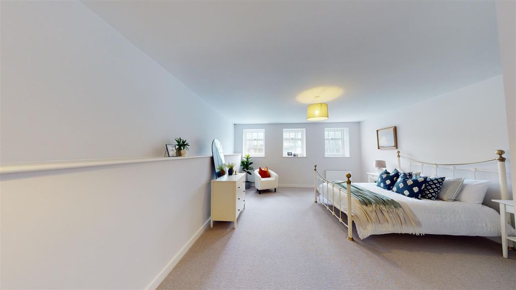 Additional image 11 of 3 bed town house for saleEastgate Court, Cowbridge, Vale Of Glamorgan CF71