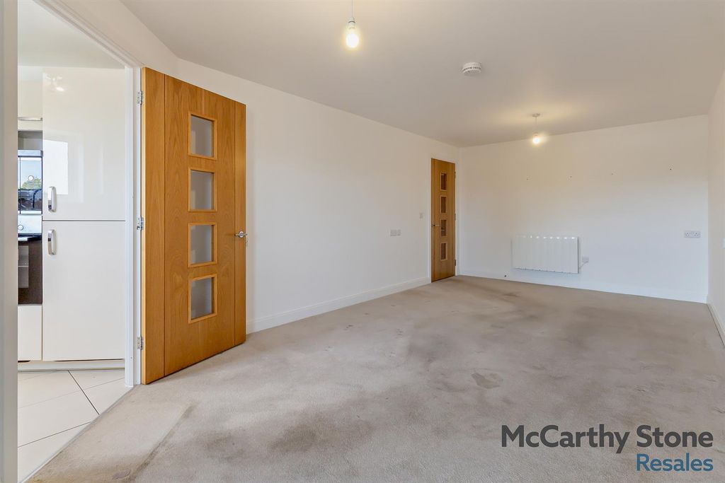 Additional image 9 of 2 bed flat for saleLancer House, Butt Road, Colchester CO2