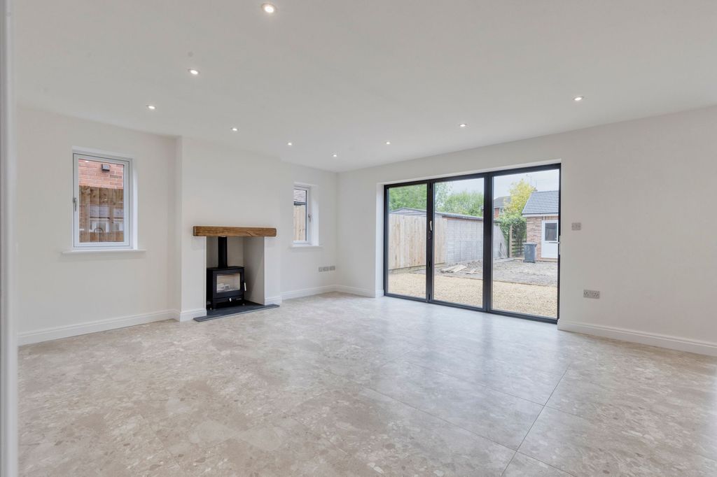 Additional image 10 of 4 bed detached house for salePlot 2, 27 Crewe Road, Shavington, Crewe CW2