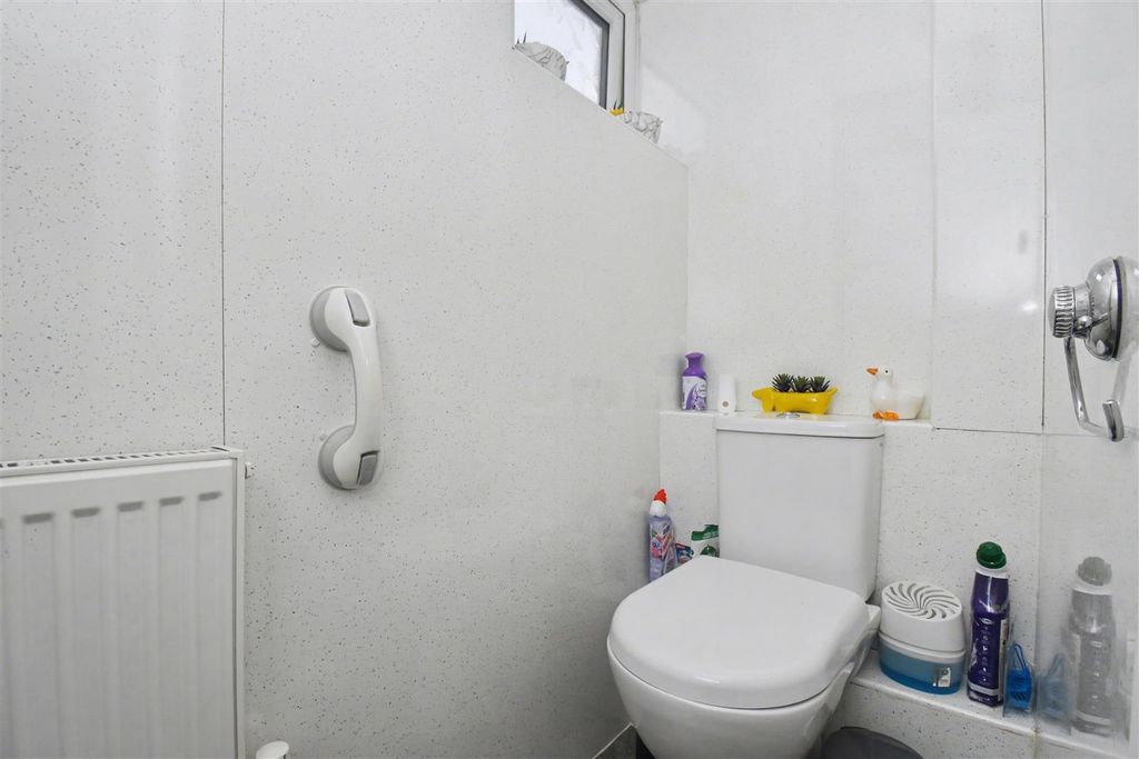 Additional image 9 of 3 bed flat for saleNN18, Epsom Walk, Corby