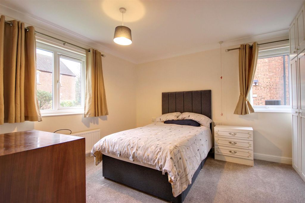 Additional image 8 of 2 bed flat for saleApplegarth Mews, Crescent Street, Cottingham HU16