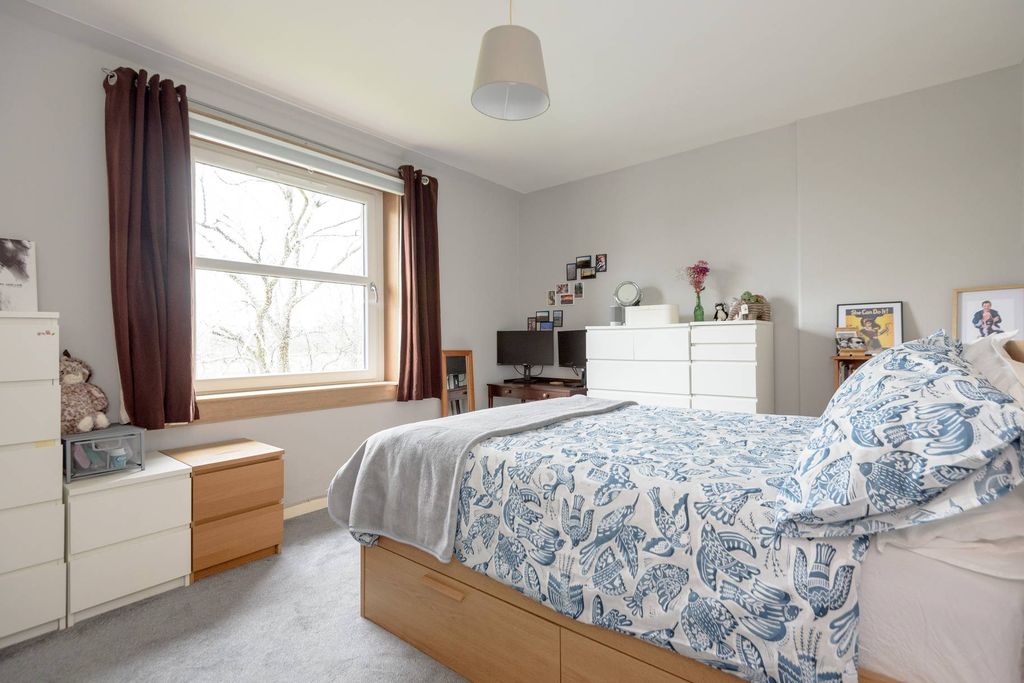 Additional image 10 of 2 bed flat for sale46 Dunbar Road, North Berwick EH39