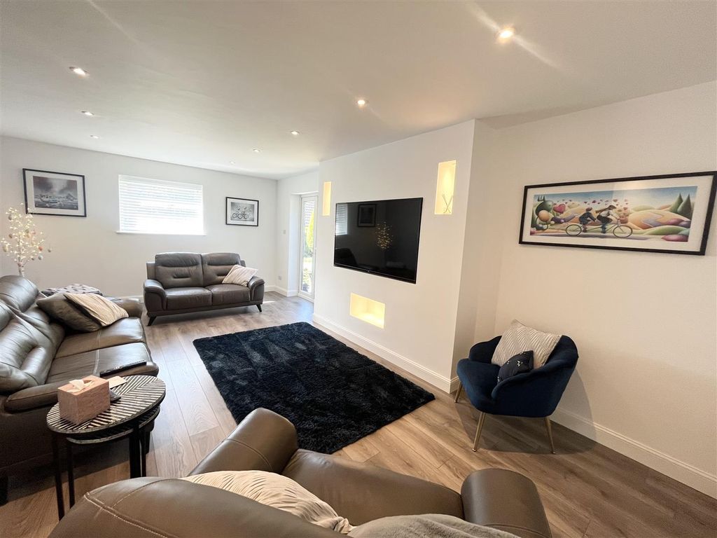 Additional image 61 of 5 bed detached house for salePark Lane, Congleton CW12