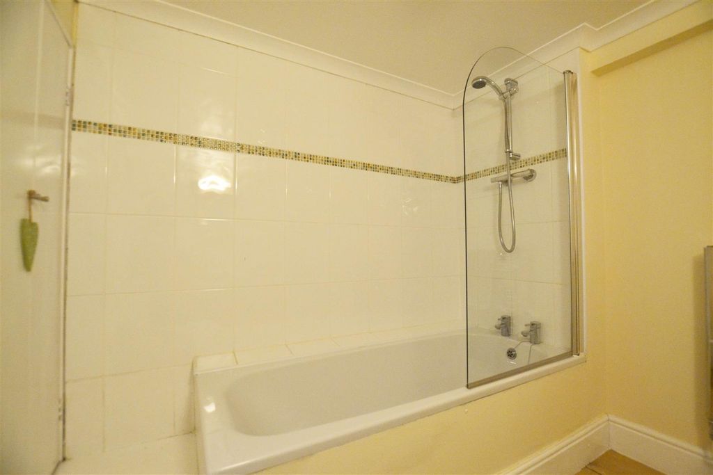 Additional image 15 of 2 bed flat for saleWogan Terrace, Saundersfoot SA69