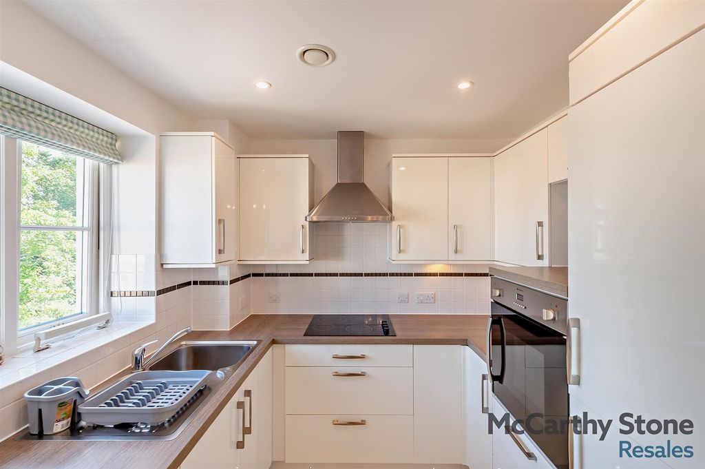 Additional image 3 of 1 bed flat for saleHorsley Place, High Street, Cranbrook TN17