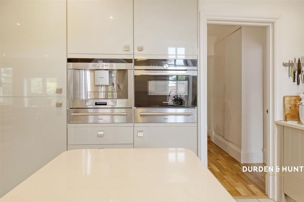 Additional image 8 of 4 bed flat for saleEast Hill, Colchester CO1