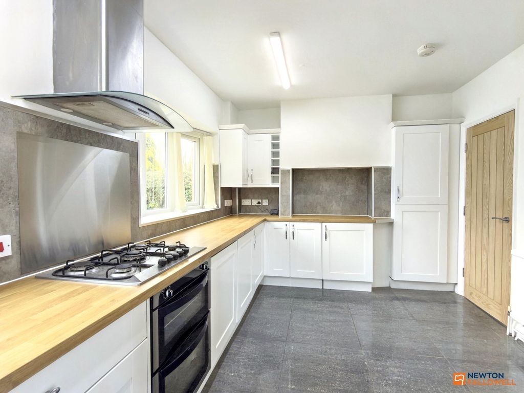 Additional image 10 of 3 bed detached house for saleBroom Leys Road, Coalville LE67