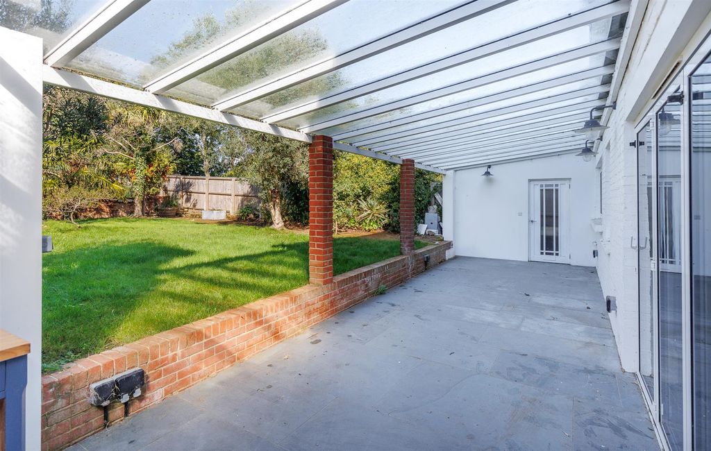 Additional image 26 of 5 bed detached house for saleCowes, Isle Of Wight PO31