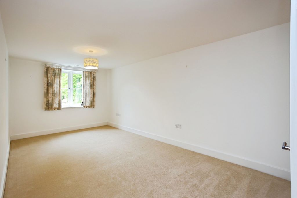 Additional image 5 of 2 bed flat for saleHorsley Place, Cranbrook, Kent TN17