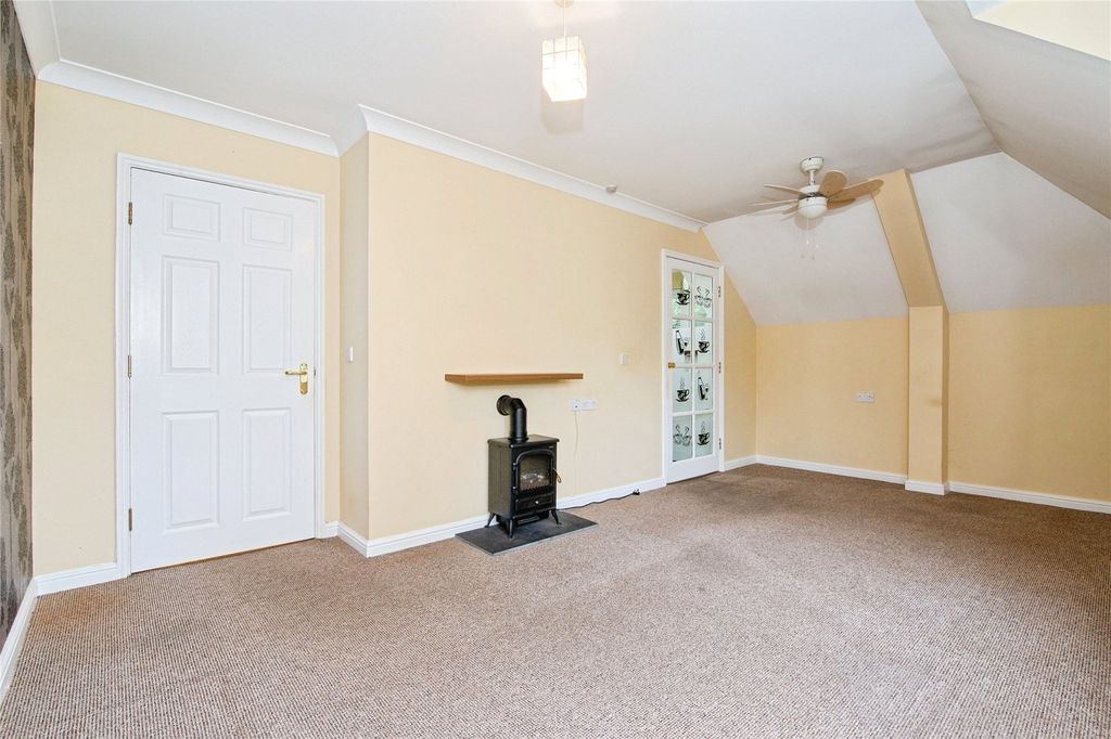 Additional image 6 of 2 bed flat for salePrimlea Court, Corbridge NE45