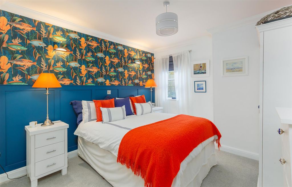 Additional image 10 of 3 bed flat for saleCowes, Isle Of Wight PO31