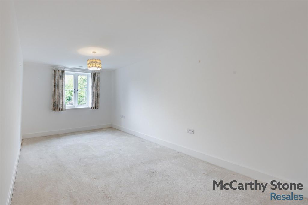 Additional image 8 of 2 bed flat for saleHorsley Place, High Street, Cranbrook, Kent TN17