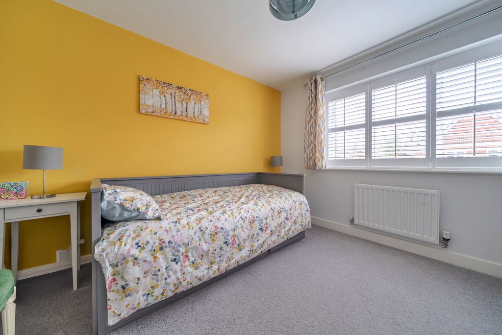 Additional image 18 of 4 bed detached house for saleLonghurst Avenue, Cranleigh GU6