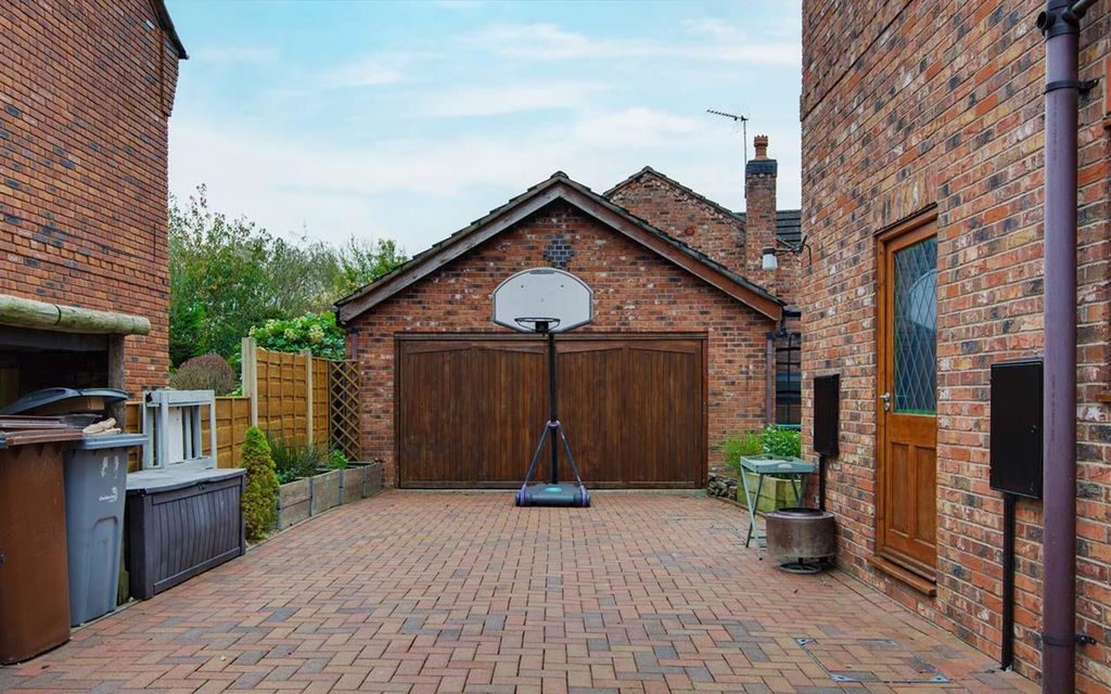 Additional image 25 of 5 bed detached house for saleTudor Way, Congleton CW12