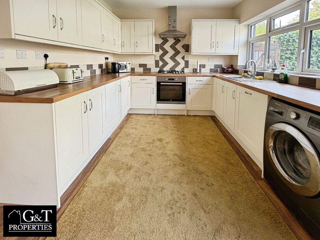 Additional image 4 of 3 bed semi-detached house for saleBarrs Road, Cradley Heath B64
