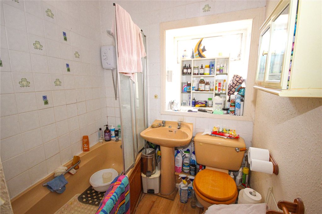 Additional image 6 of 1 bed flat for saleMarine Place, Seaton EX12