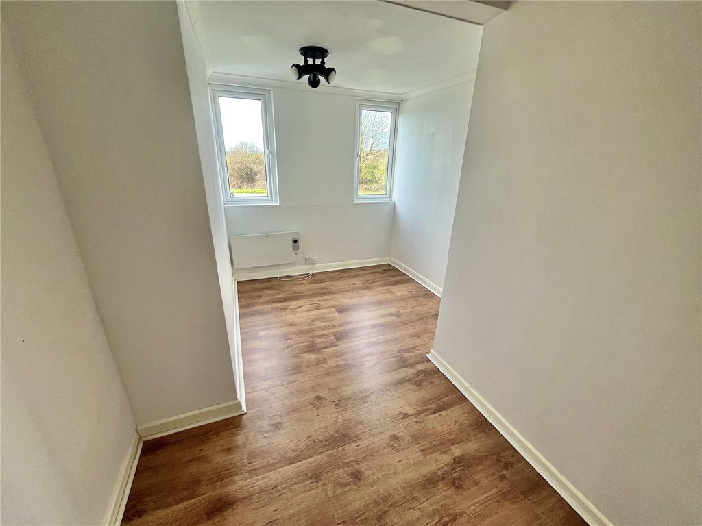 Additional image 9 of 2 bed flat for saleKingsmoor Road, Kilgetty, Pembrokeshire SA68
