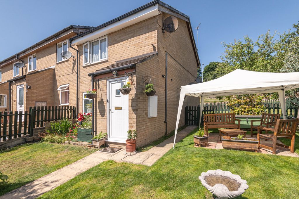 1 bed flat for saleAcaster Drive, Bradford BD12