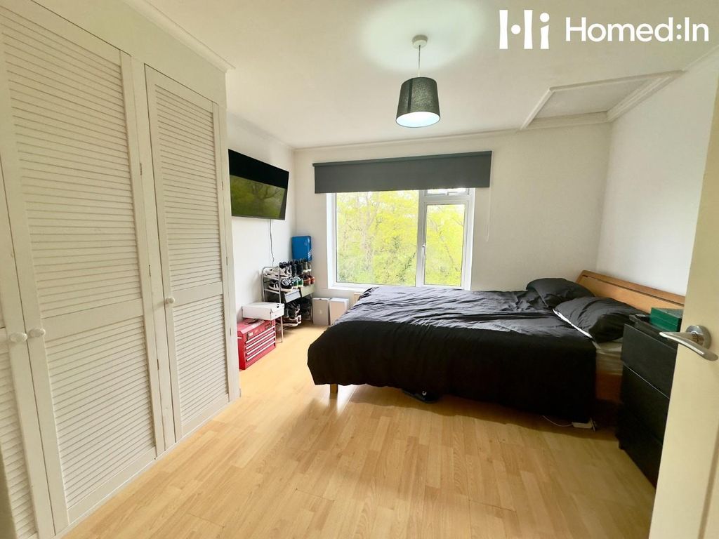 Additional image 18 of 2 bed flat for saleHailey Place, Cranleigh GU6
