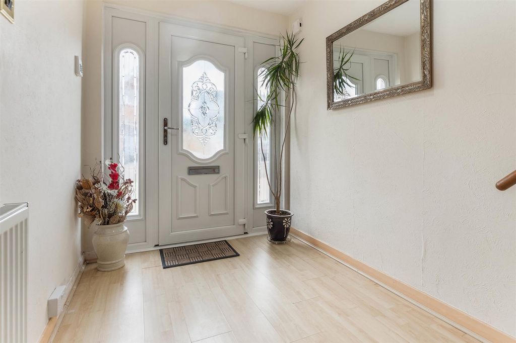 Additional image 12 of 3 bed property for saleHeather Avenue, Clydebank G81