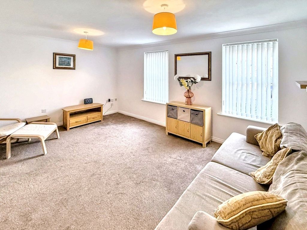 2 bed flat for saleAysgarth, Cramlington NE23 photo 3