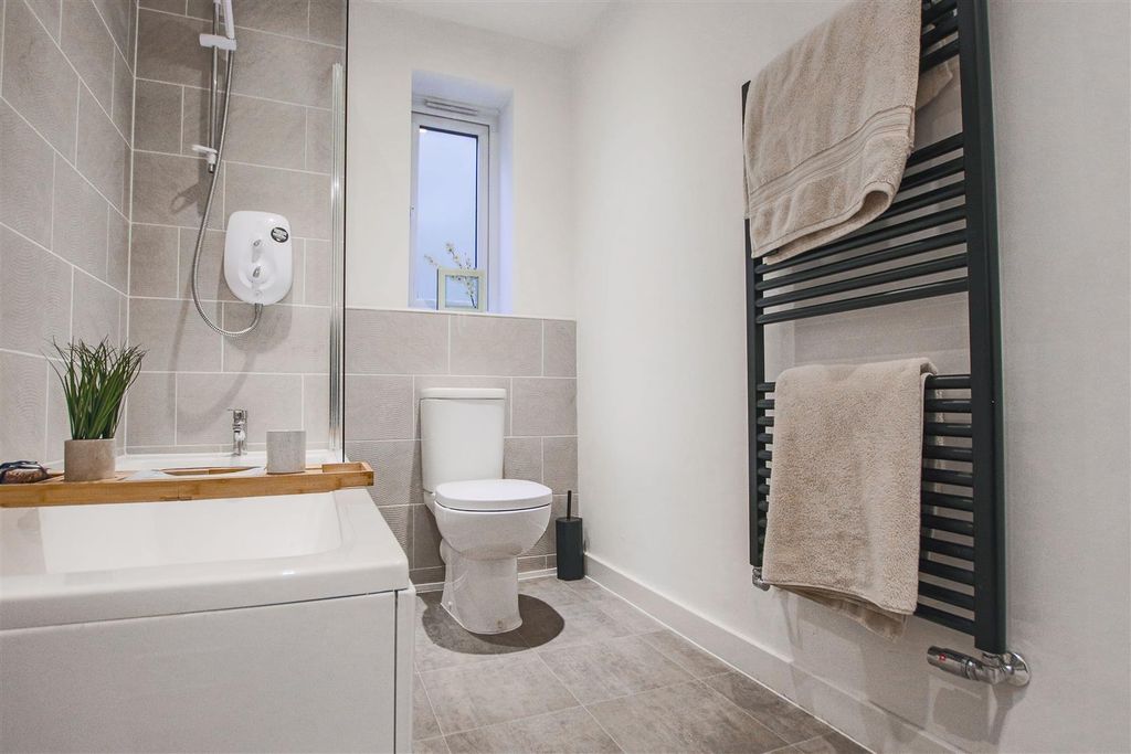 Additional image 20 of 5 bed detached house for saleLanky Gardens, Colne BB8