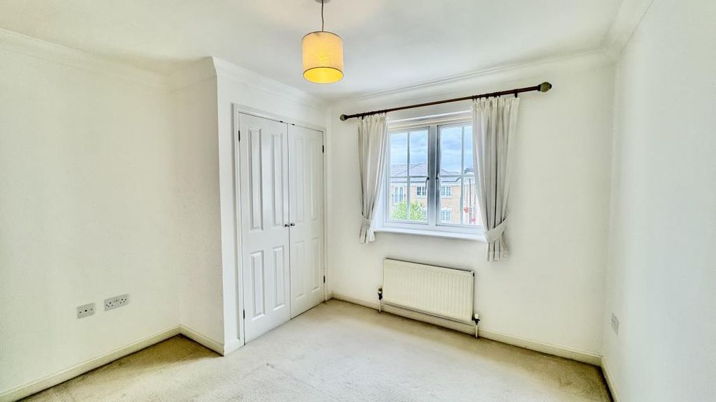 2 bed flat for saleGeorge Williams Way, Colchester CO1