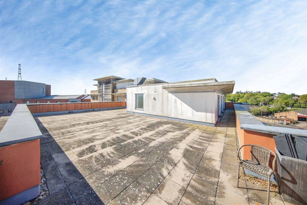 Additional image 19 of 3 bed penthouse for saleCaelum Drive, Colchester CO2