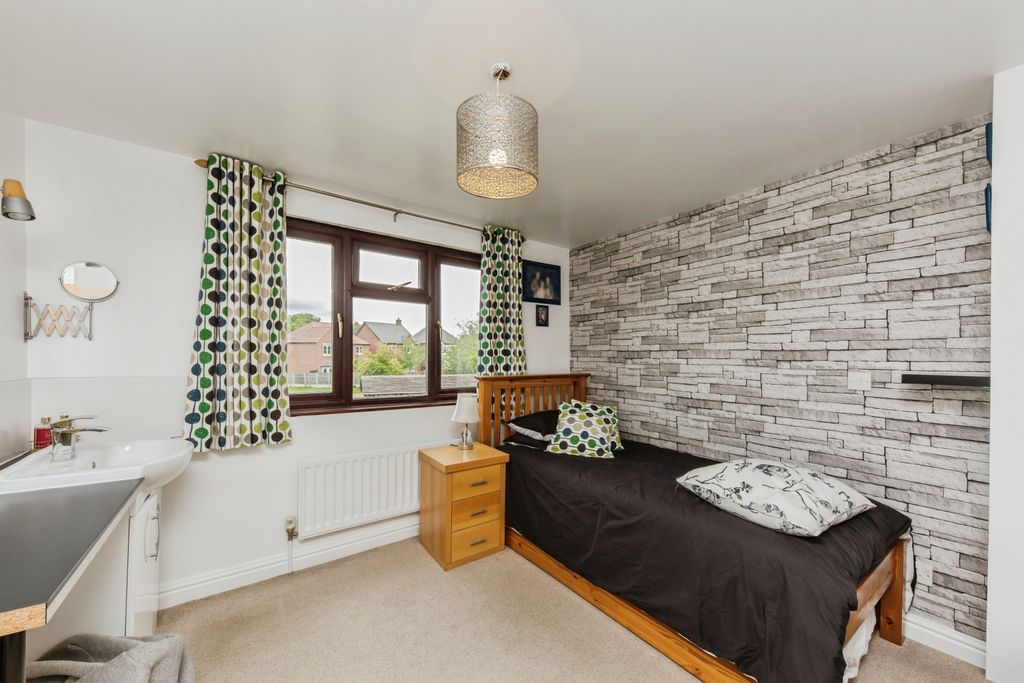 Additional image 23 of 6 bed detached house for saleSydney Road, Crewe CW1