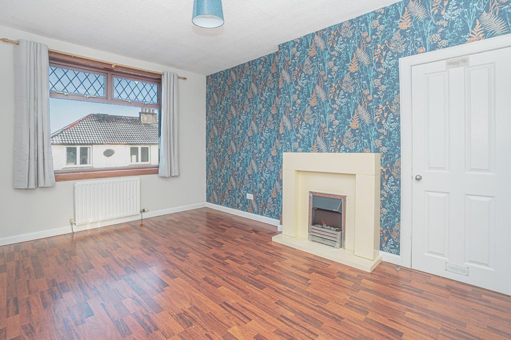 Additional image 3 of 2 bed flat for saleSmall Street, Lochgelly KY5