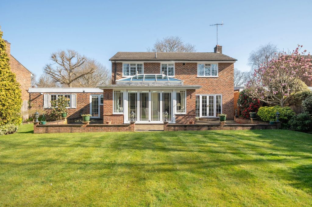 Additional image 15 of 4 bed detached house for saleCromwell Place, Cranleigh GU6