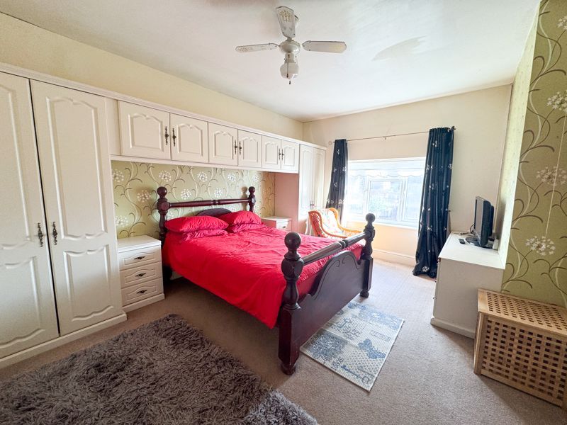 Additional image 6 of 4 bed semi-detached house for saleMill Road, Cleethorpes DN35