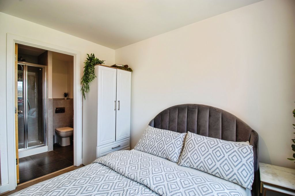 Additional image 8 of 2 bed flat for sale256 Foleshill Road, Coventry CV6