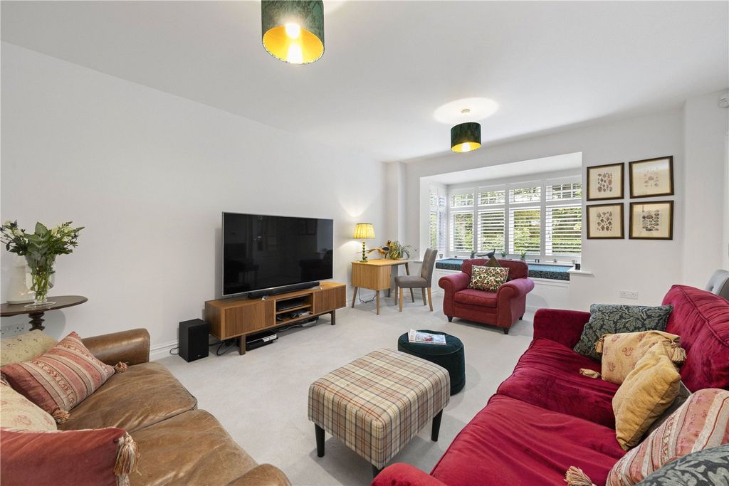 Additional image 12 of 5 bed detached house for saleLeith Way, Cranleigh, Surrey GU6