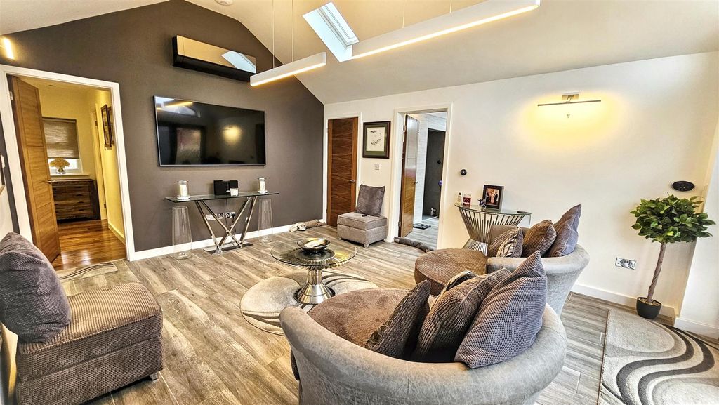 Additional image 20 of 4 bed detached house for saleJacks Walk, Hugglescote, Coalville LE67