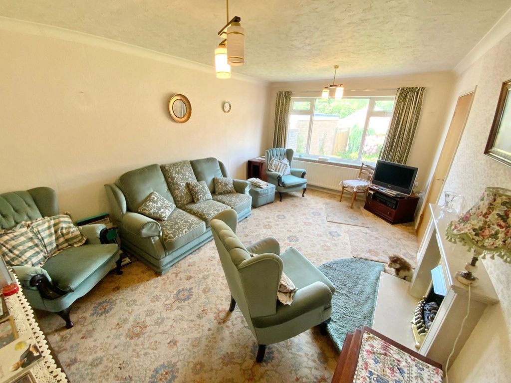Additional image 2 of 2 bed bungalow for saleHadendale, Cradley Heath B64