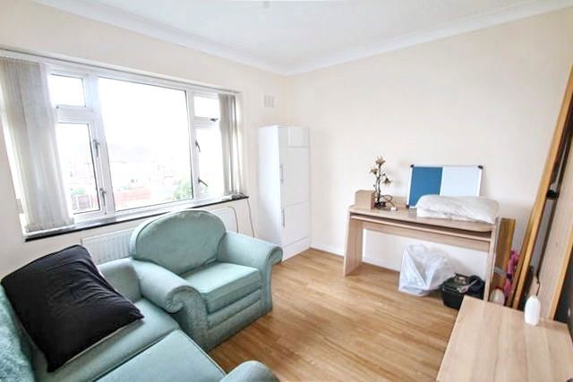 Additional image 3 of 3 bed maisonette for saleThe Parkway, Cottingham HU16