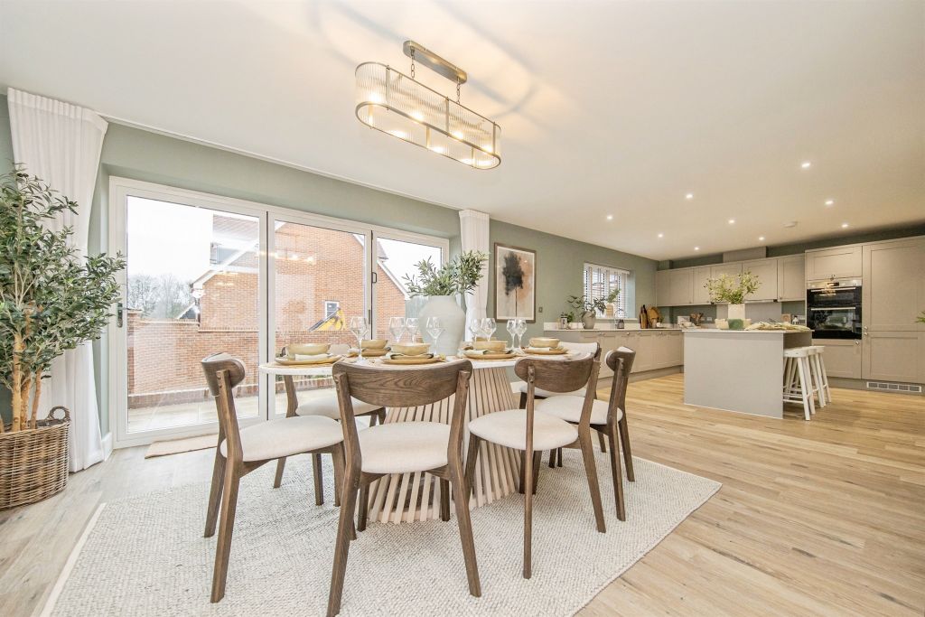 Additional image 2 of 4 bed detached house for saleBraiswick, Colchester CO4