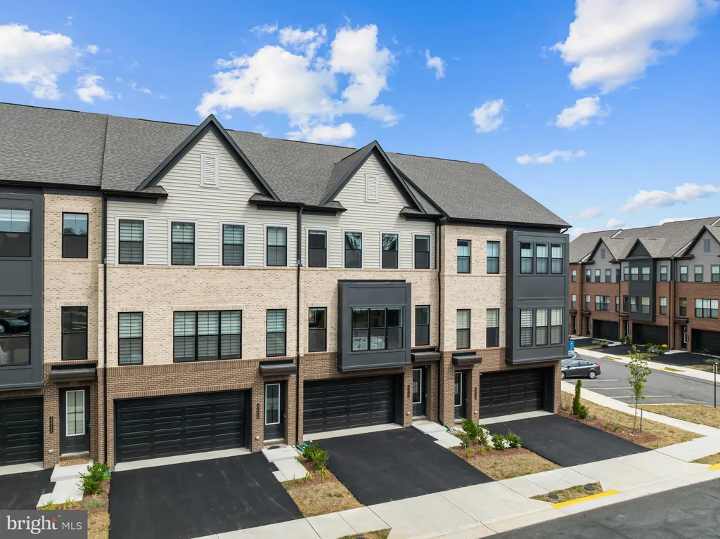 Additional image 5 of 42116 Waltz Terrace, Ashburn, VA 20148