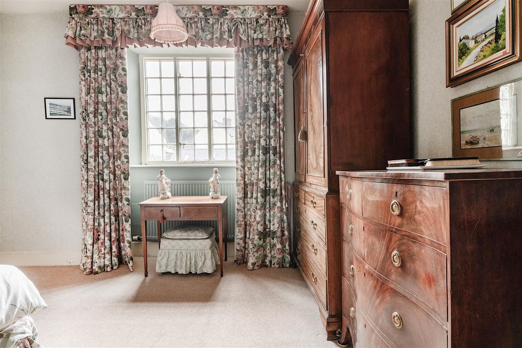 Additional image 12 of 8 bed detached house for saleOrchard Lane, Crewkerne TA18