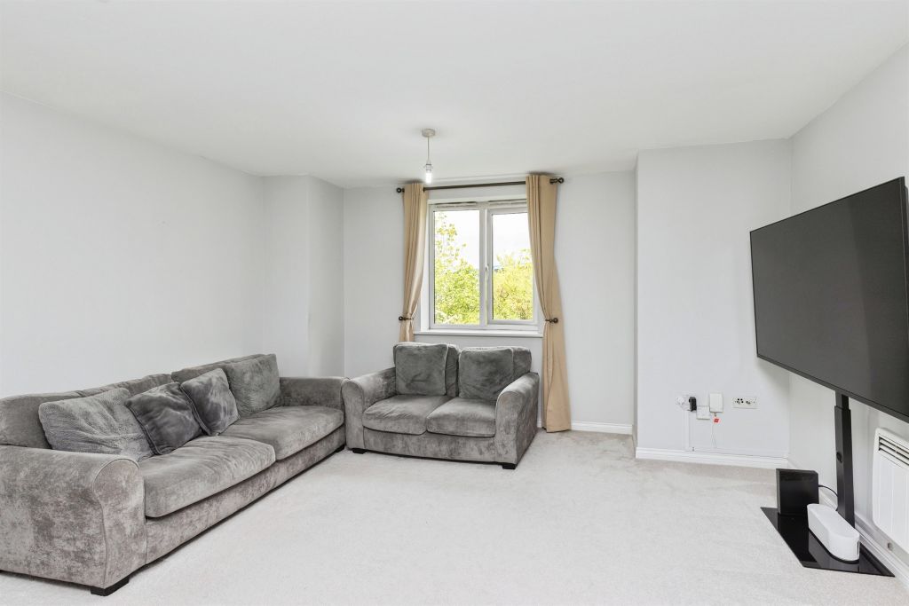 Additional image 4 of 2 bed flat for saleNewhall Park Drive, Bradford BD5