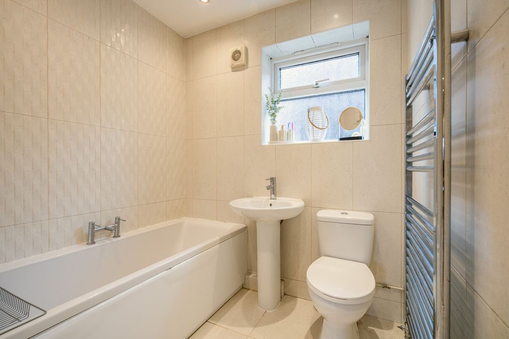 Additional image 7 of 3 bed detached bungalow for saleHoneysuckle Park, Colwyn Bay LL29