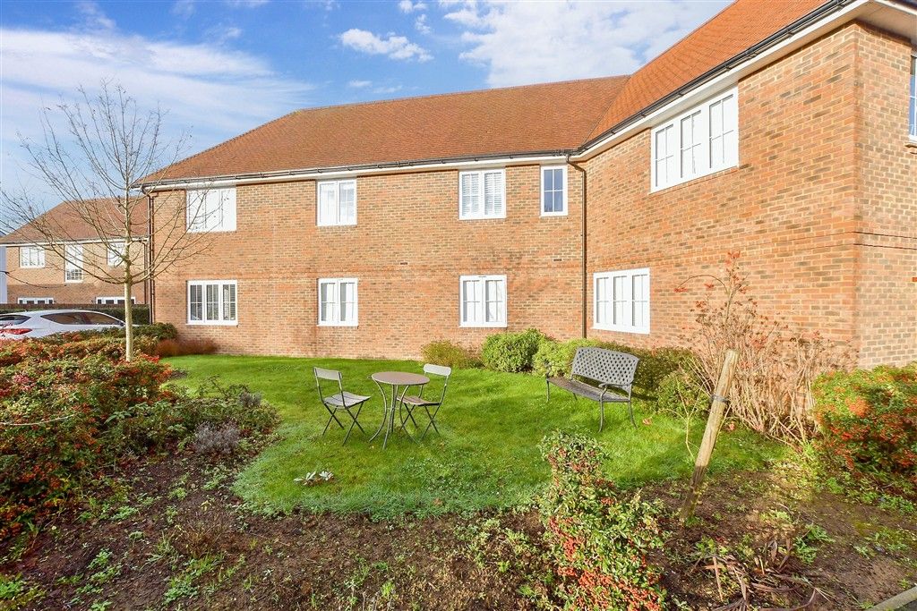 Additional image 14 of 2 bed flat for saleSycamore Road, Cranleigh, Surrey GU6