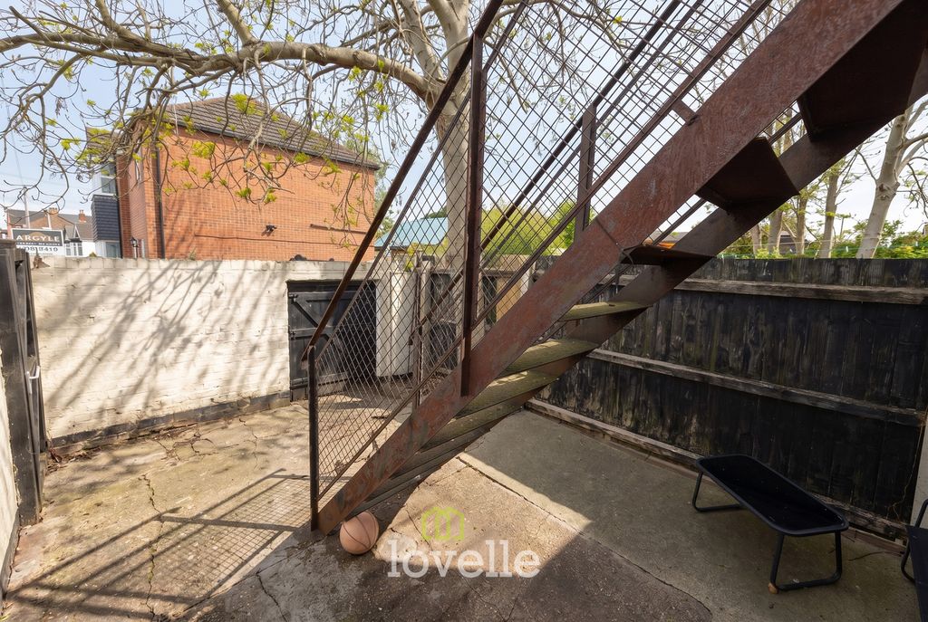 Additional image 37 of 4 bed end terrace house for saleThrunscoe Road, Cleethorpes DN35